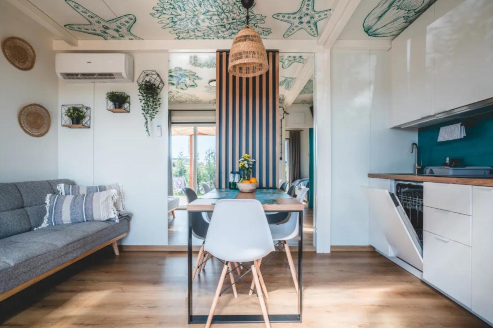 Rresort Holiday Homes Реваль Экстерьер фото